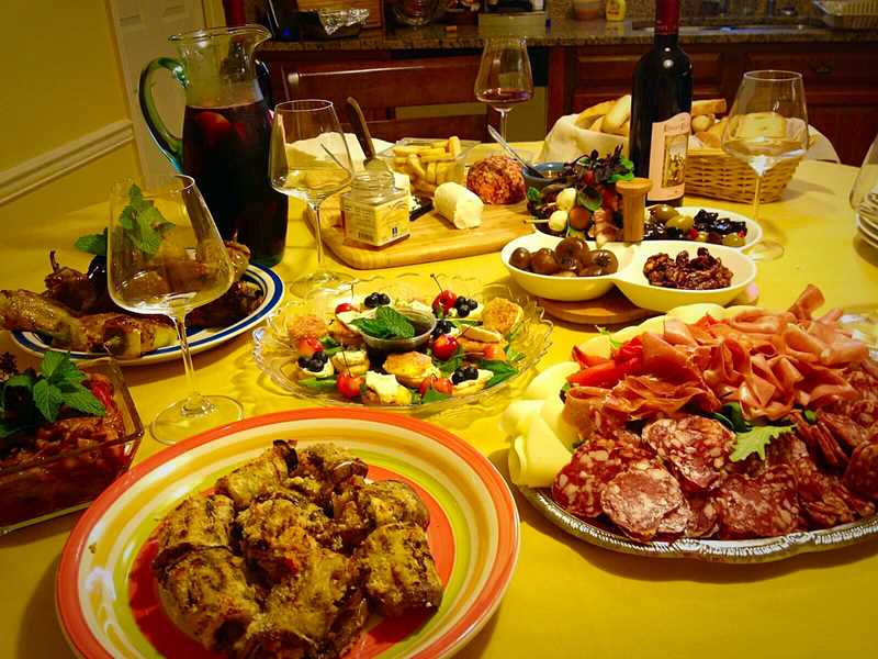 Catering Tray of Sicilian - Sicilian Oven Company Page